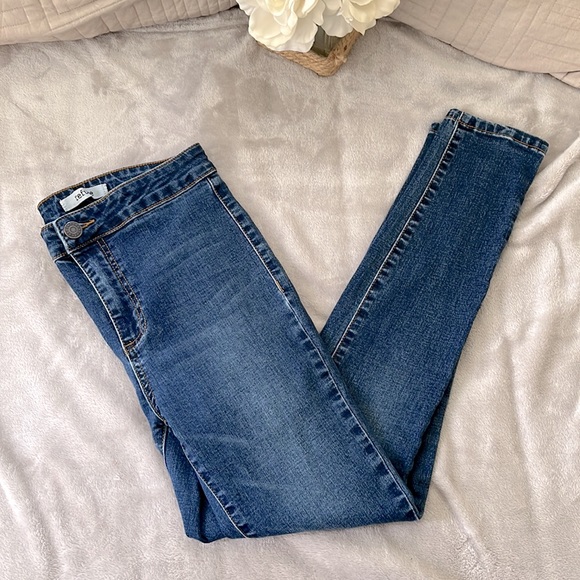 REFUGE - High waisted dark wash skinny jean denim 0 - Picture 9 of 9